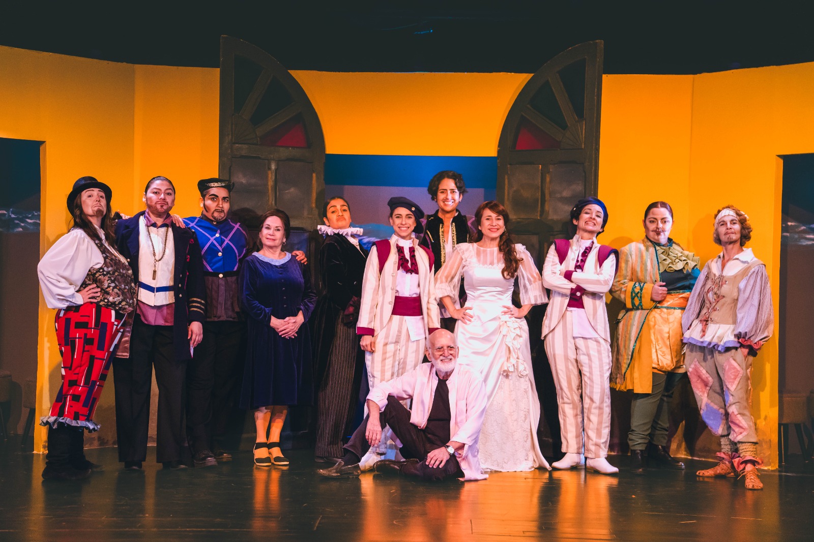 "Epifanía de reinas" en Teatro Luis Poma