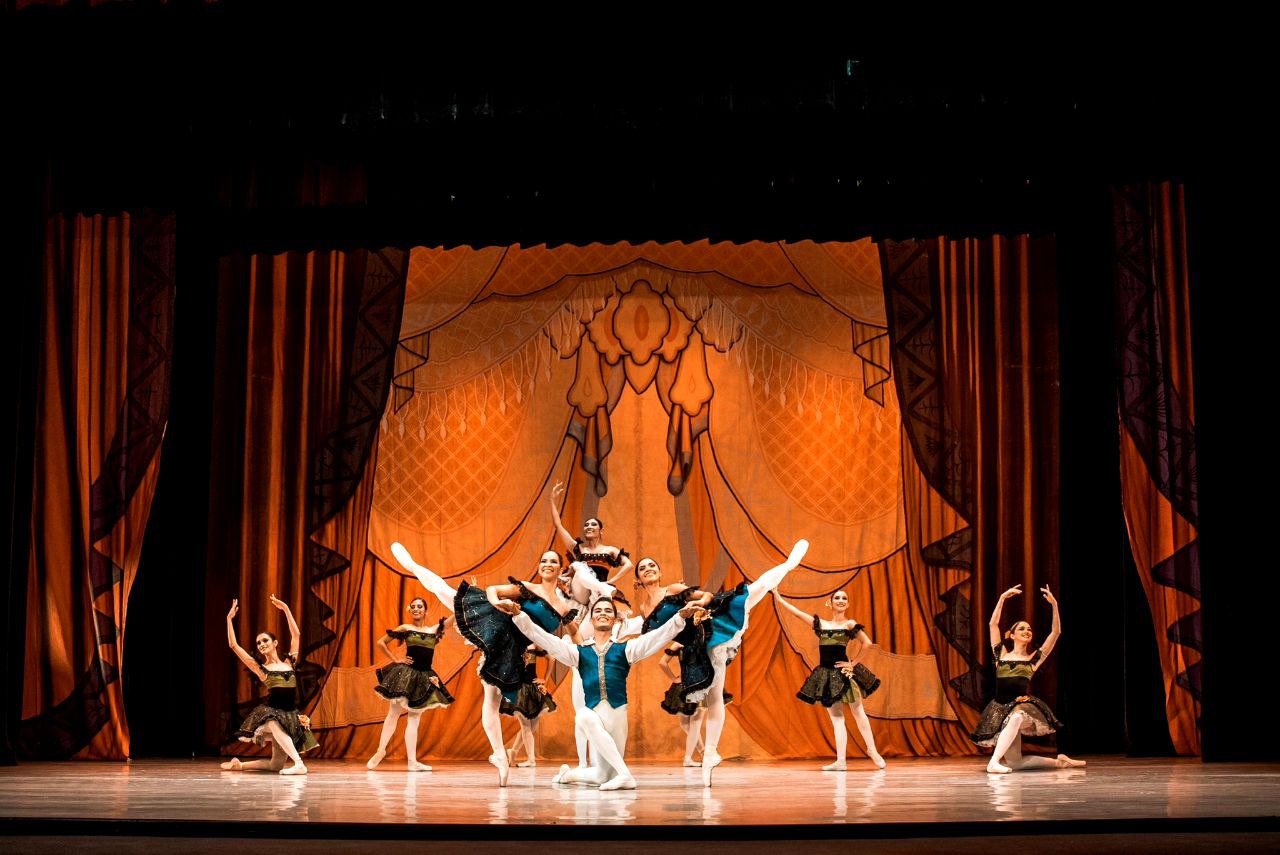 Ballet Nacional de El Salvador presenta El pájaro de fuego